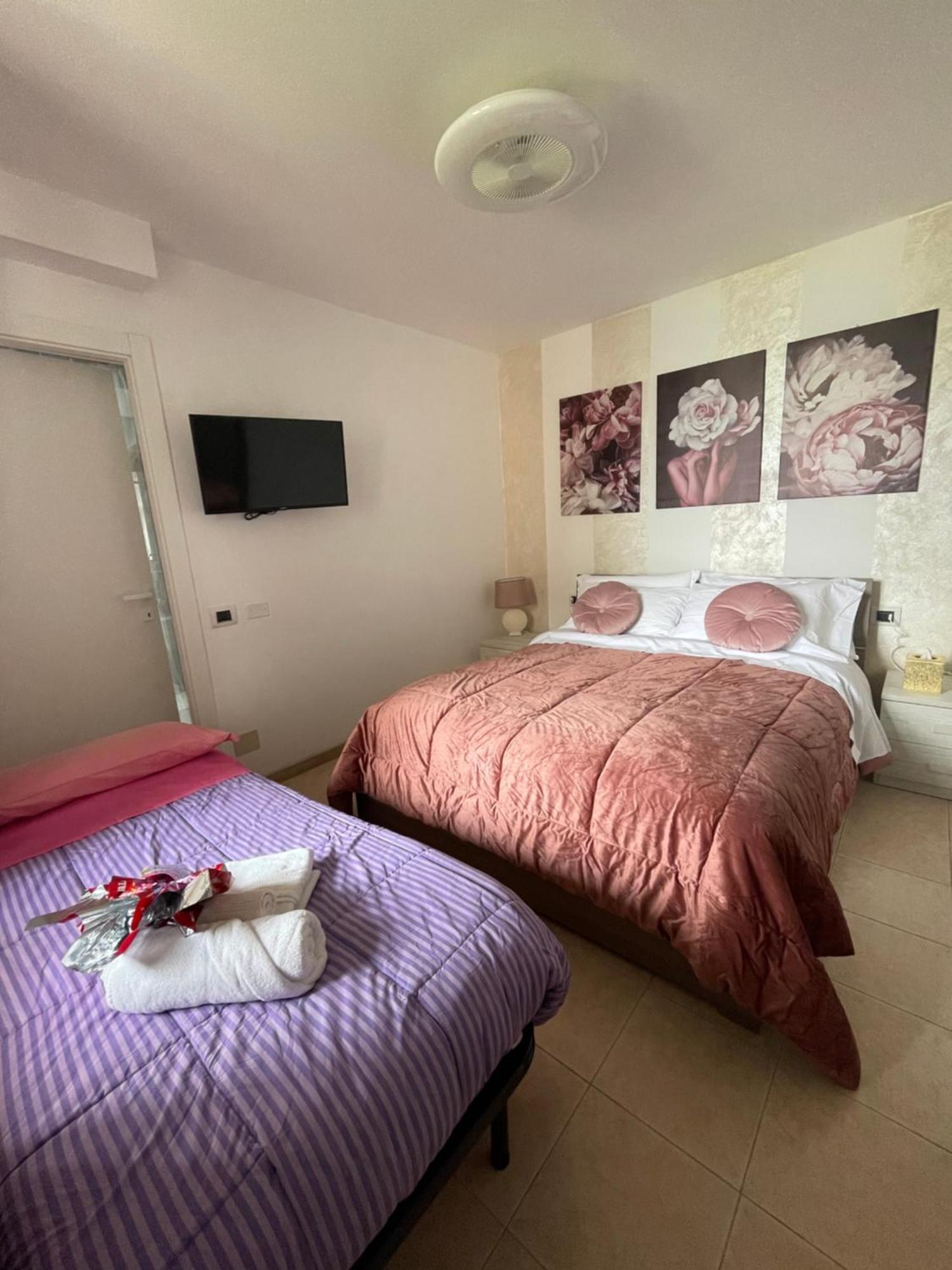 Peonia Apartment - Appartamento Vista Lago เลซเซโน ห้อง รูปภาพ