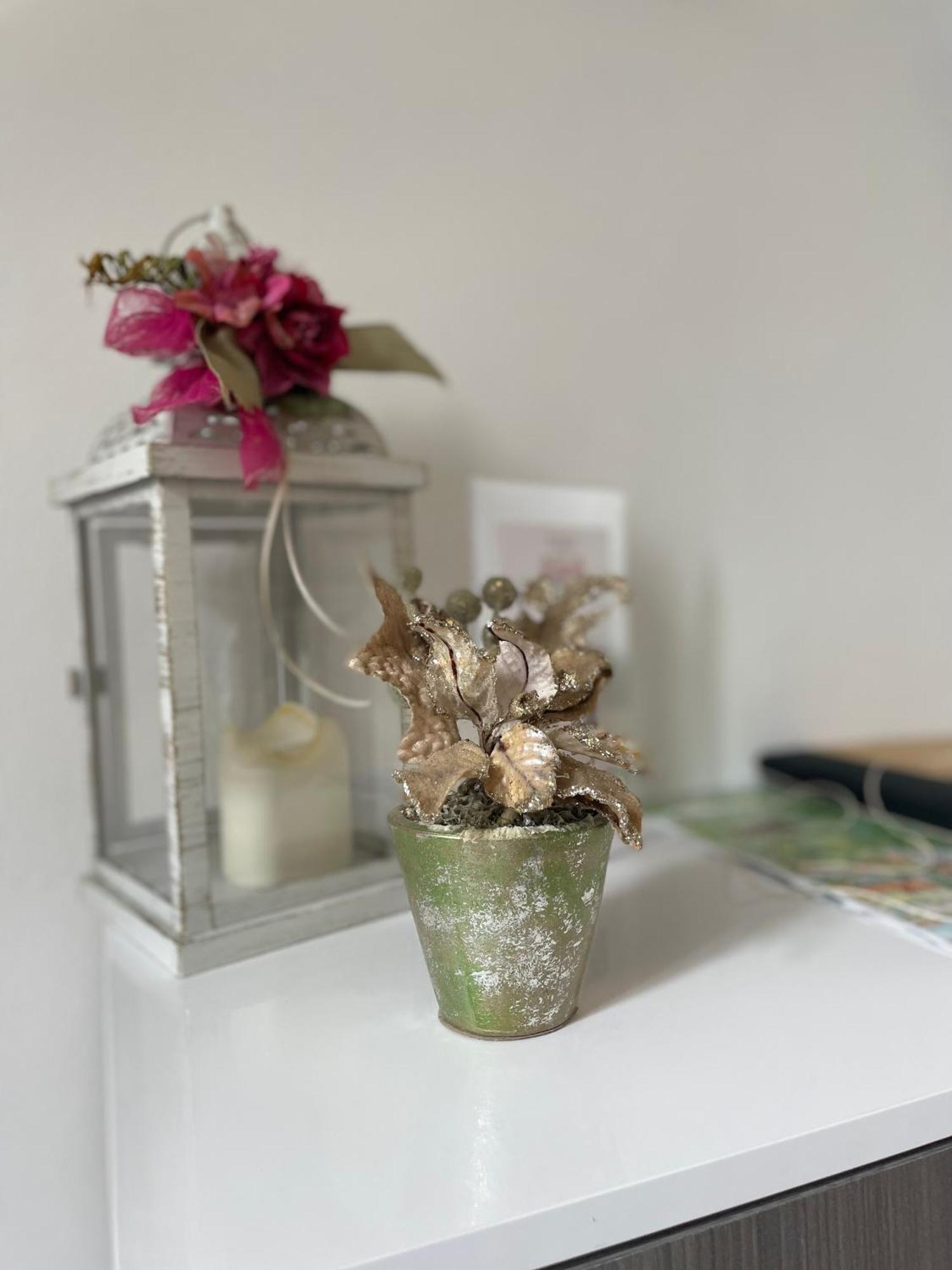 Peonia Apartment - Appartamento Vista Lago เลซเซโน ภายนอก รูปภาพ